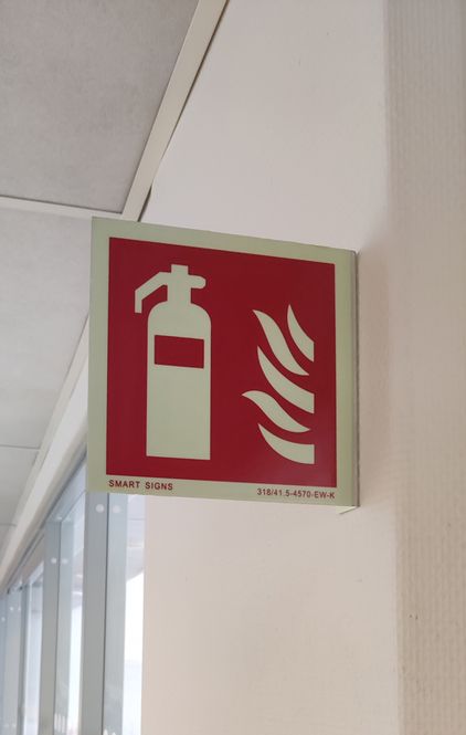Huvudbild Brandsläckarskylt Dubbel vikt kant, Aluminium, Välj storlek